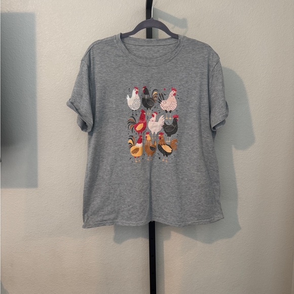 Tops - Gray T-Shirt with Colorful Rooster Print